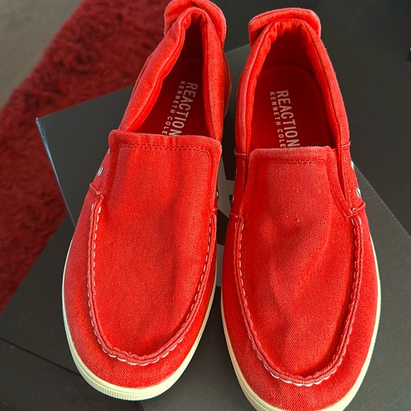 Men’s Casual Tan Red Slip-Ons by Kenneth Cole Reaction - Picture 5 of 6